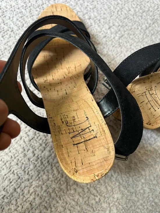 INC International Concepts Black Cork-Trim Crisscross Sandals 8 1/2 - Picture 4 of 13